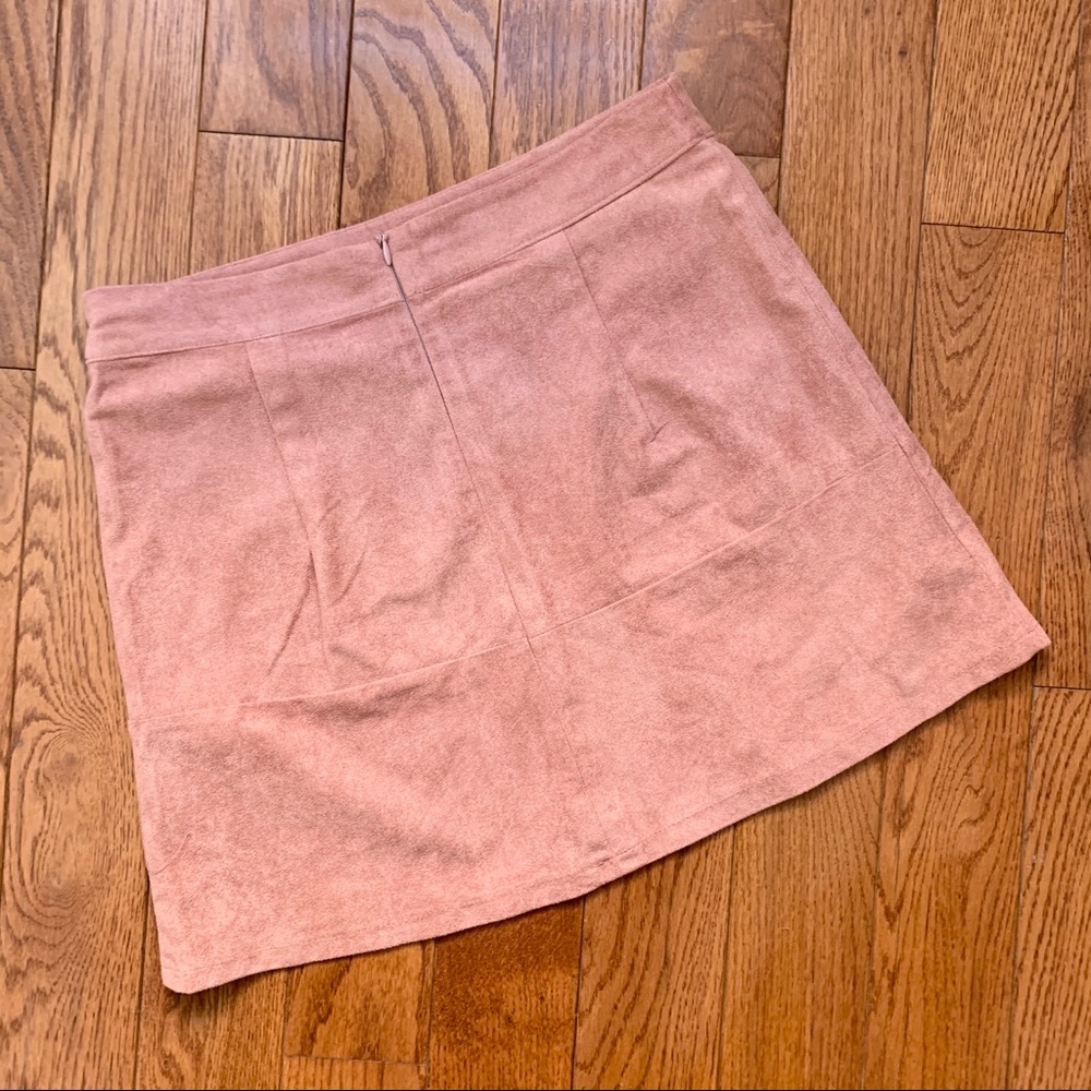 [SOLD] Mauve Suede Shenandoah Mini Skirt | Lulu’s - Picture 6 of 8